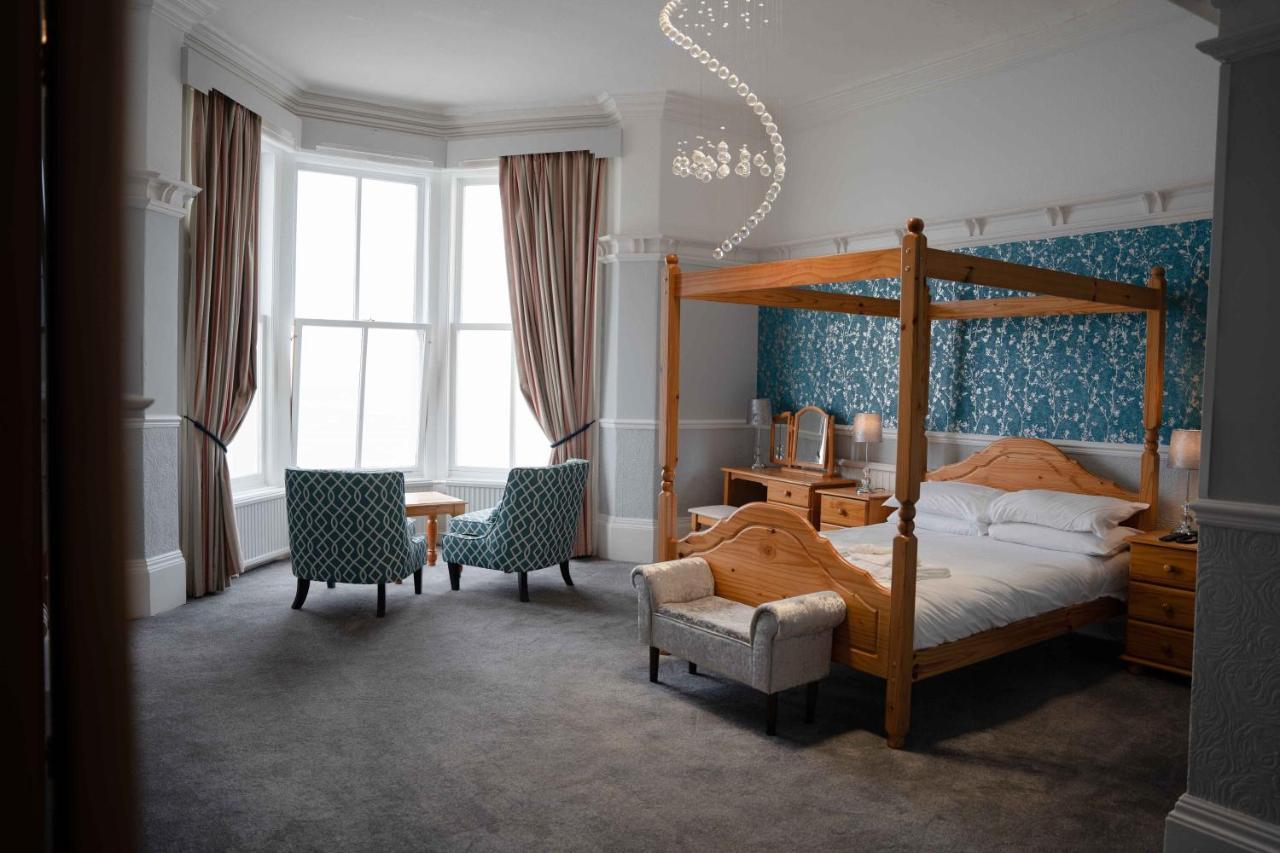 Hotel Delmont Scarborough
