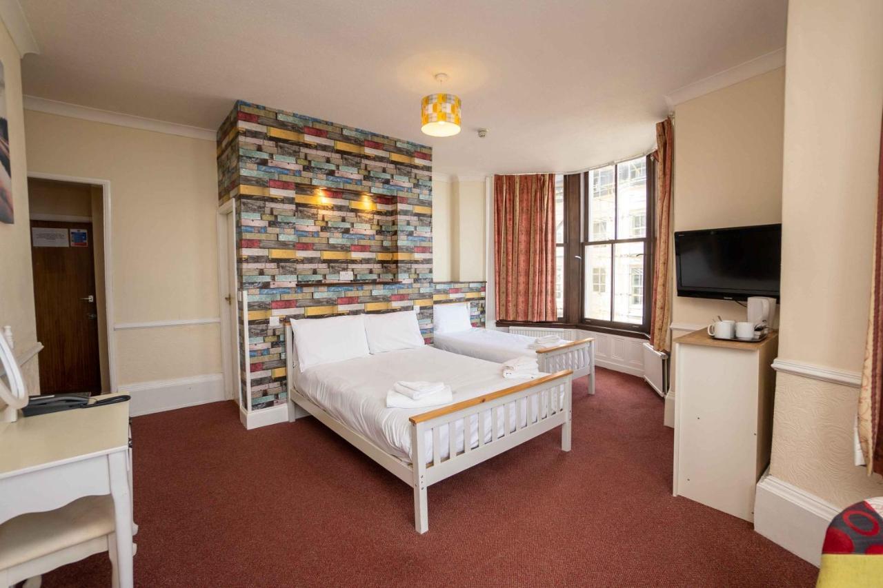 Delmont 3* Scarborough