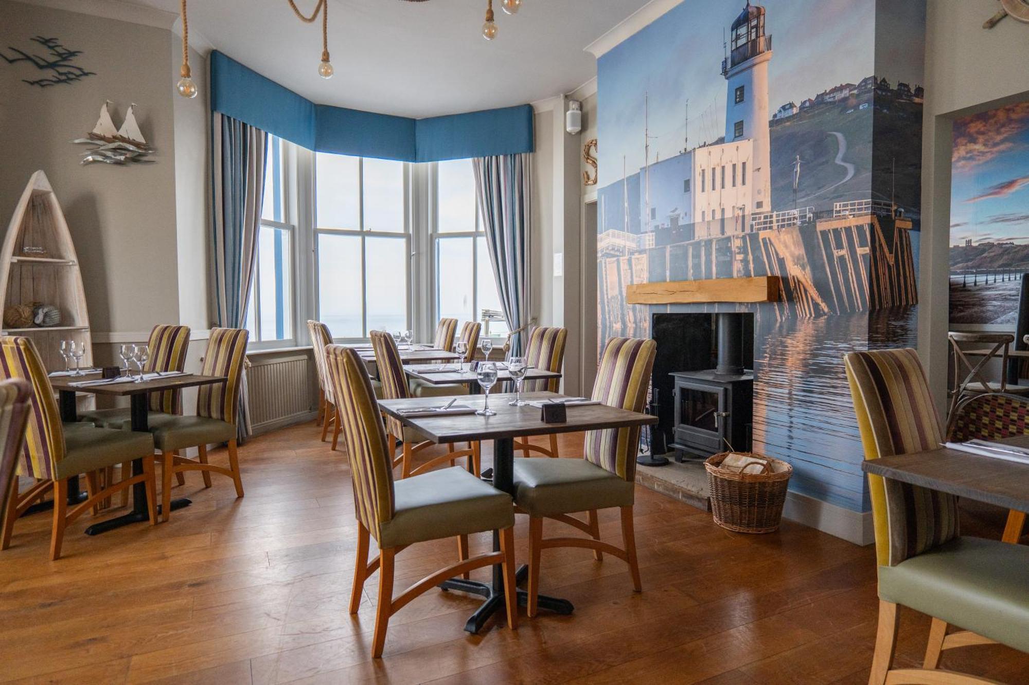 Delmont & View Restaurant 3* Scarborough
