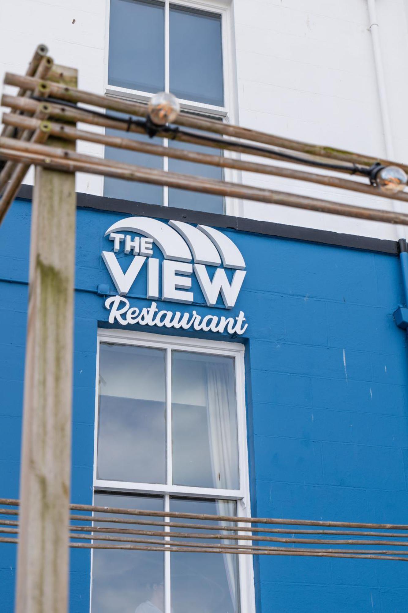 Delmont & View Restaurant Hotel Scarborough