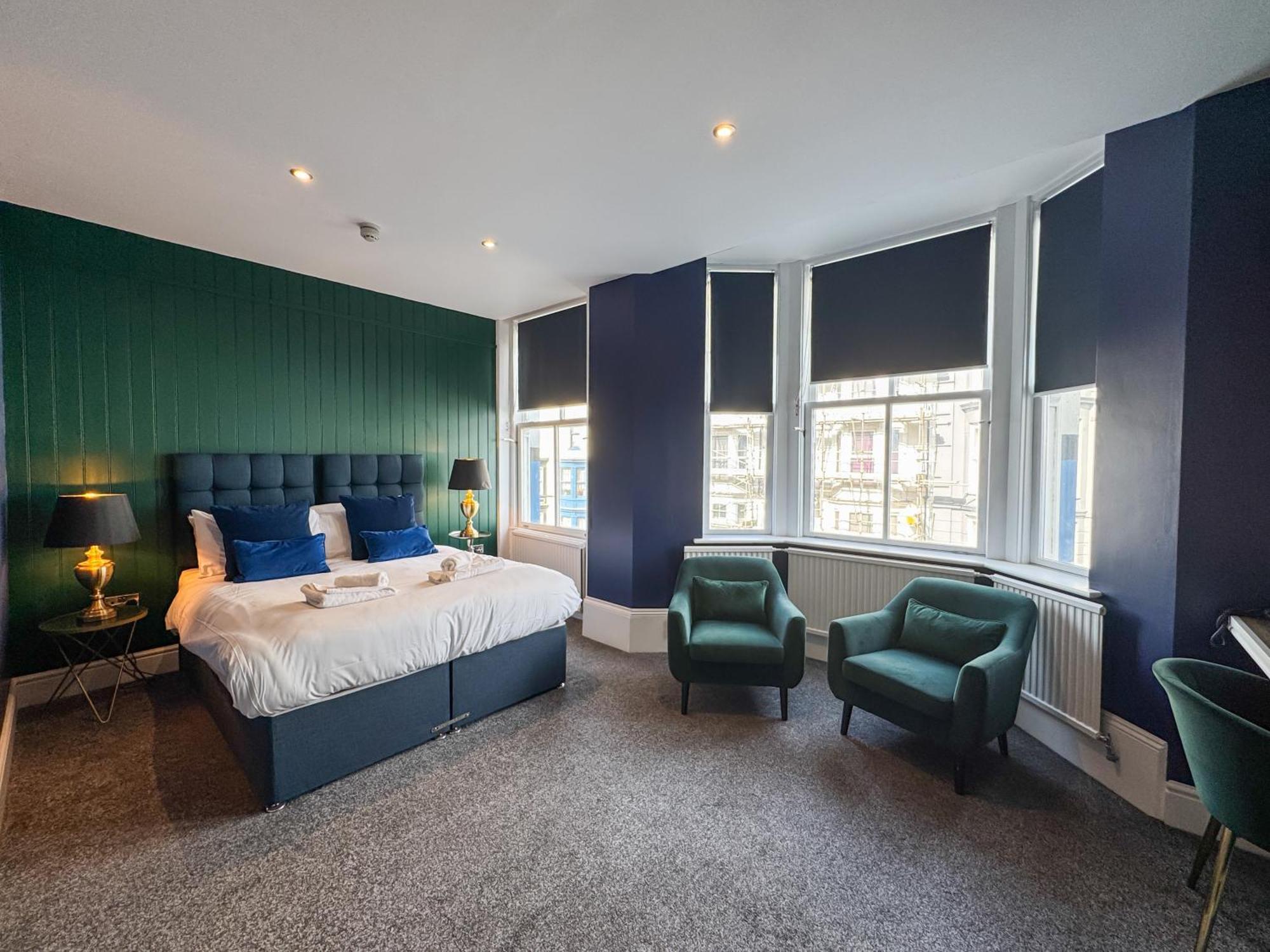 Hotel Delmont Scarborough