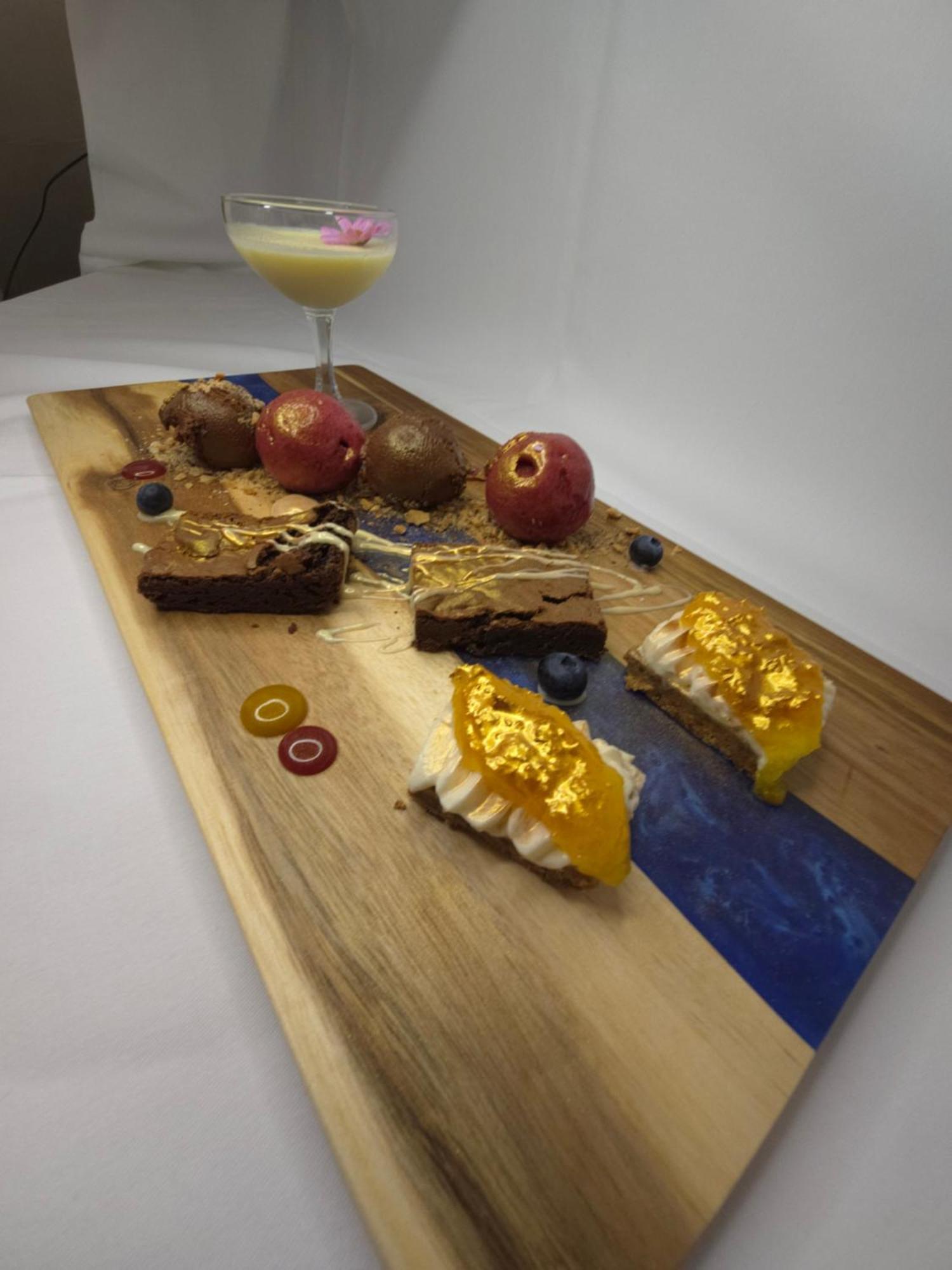 Delmont & View Restaurant