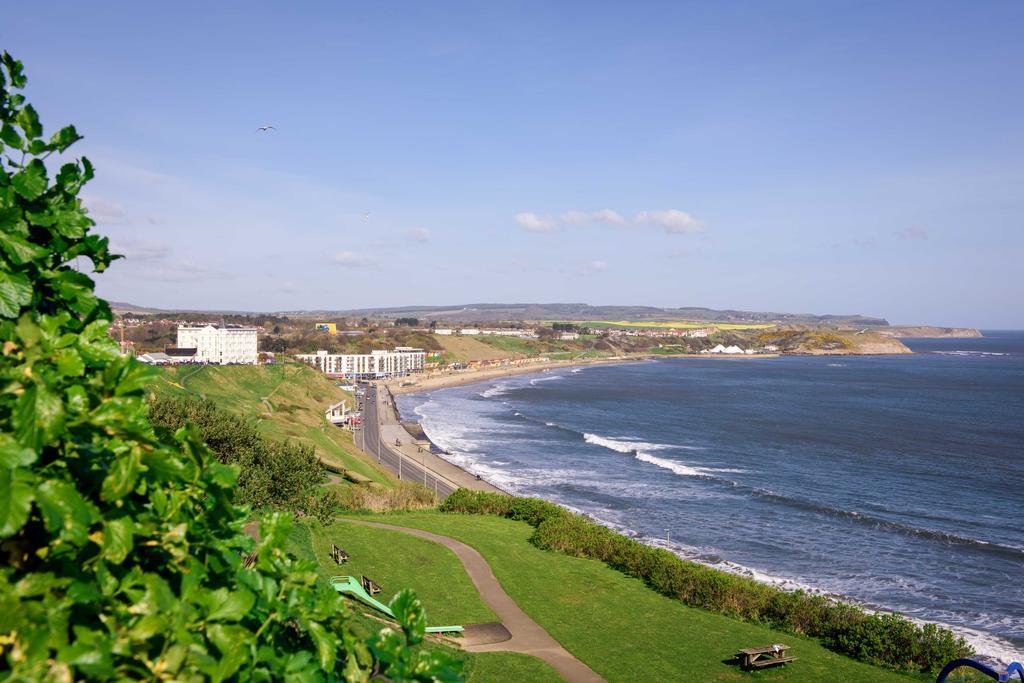 Delmont & View Restaurant Hotel