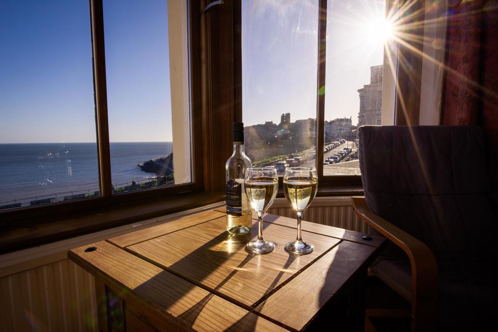 Hotel Delmont & View Restaurant Scarborough